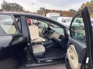 2015 Kia Rio LX