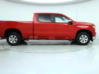 Chevrolet Silverado 1500 2024 4x4 LT 4dr Crew Cab 5.8 ft. SB w/1LT