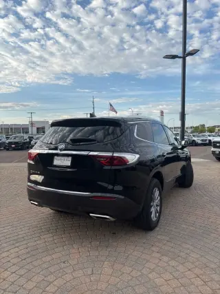2022 Buick Enclave Essence