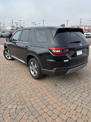 2023 Honda Pilot EX-L 7 Passenger