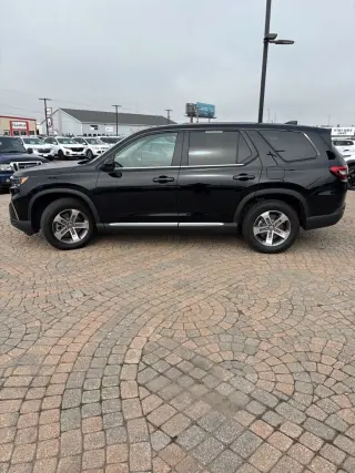 2023 Honda Pilot EX-L 7 Passenger
