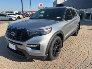 2024 Ford Explorer ST-Line