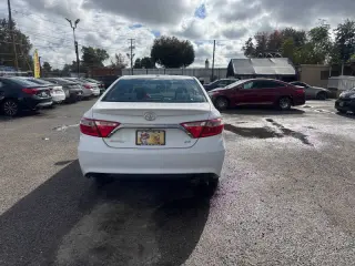 2017 Toyota Camry SE