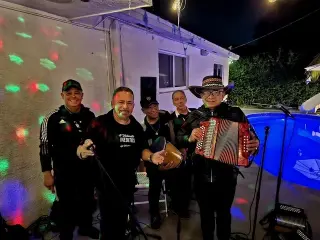 PARRANDA VALLENATA EN WESTON