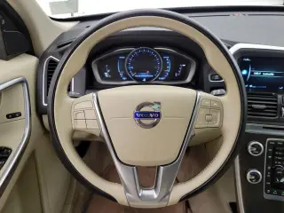 Volvo XC60 2016 T5 Drive-E Premier 4dr SUV
