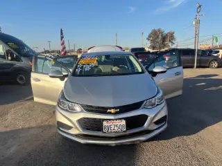 2017 Chevrolet Cruze LS Auto