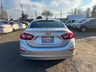 2017 Chevrolet Cruze LS Auto
