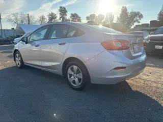2017 Chevrolet Cruze LS Auto