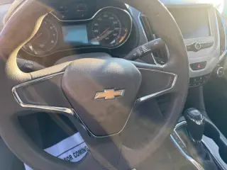 2017 Chevrolet Cruze LS Auto