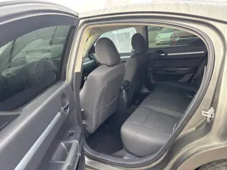 2009 Dodge Charger SE