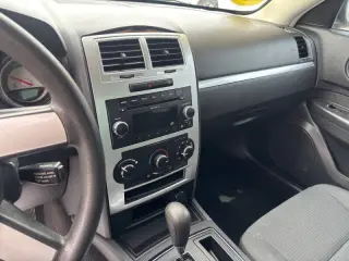 2009 Dodge Charger SE