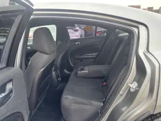 2012 Dodge Charger SE