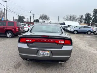 2012 Dodge Charger SE