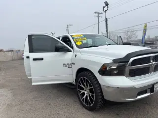 2019 RAM 1500 Classic SLT