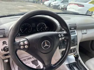 2006 Mercedes-Benz C-Class C 230 Sport