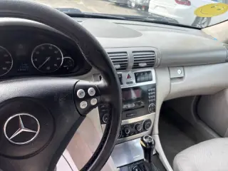 2006 Mercedes-Benz C-Class C 230 Sport