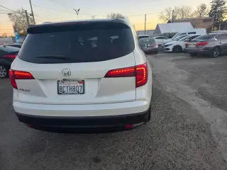 2017 Honda Pilot LX