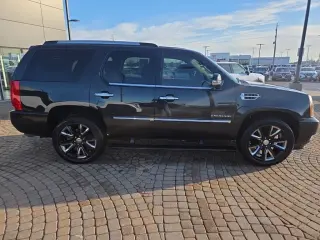 2011 Cadillac Escalade Premium