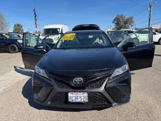 2018 Toyota Camry SE