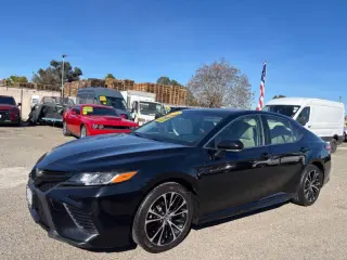 2018 Toyota Camry SE