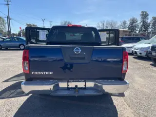 2006 Nissan Frontier LE