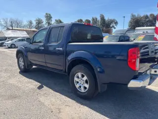 2006 Nissan Frontier LE
