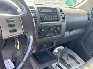 2006 Nissan Frontier LE