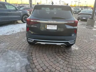2023 Kia Seltos EX