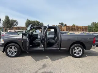 2016 RAM 1500 SLT