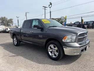 2016 RAM 1500 SLT