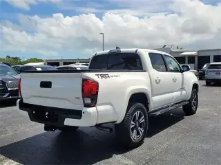 Toyota Tacoma 2018 4x2 TRD Off-Road 4dr Double Cab 5.0 ft SB