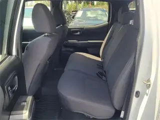 Toyota Tacoma 2018 4x2 TRD Off-Road 4dr Double Cab 5.0 ft SB