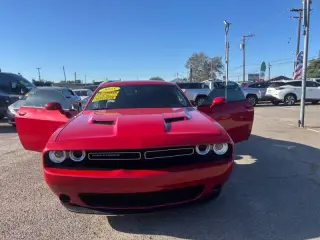 2015 Dodge Challenger SXT