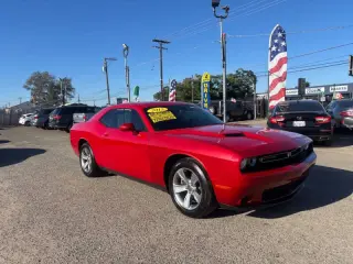 2015 Dodge Challenger SXT