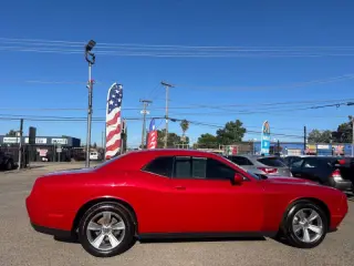 2015 Dodge Challenger SXT