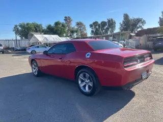 2015 Dodge Challenger SXT