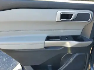 Ford Explorer 2023 XLT 4dr SUV