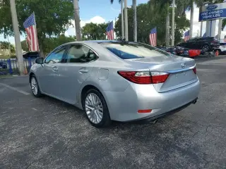Lexus ES 350 2013 4dr Sedan