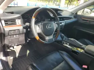 Lexus ES 350 2013 4dr Sedan