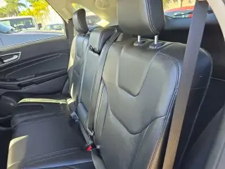 Ford Edge 2021 AWD Titanium 4dr Crossover