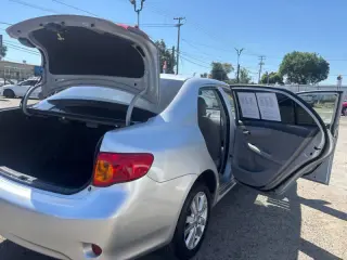 2009 Toyota Corolla LE