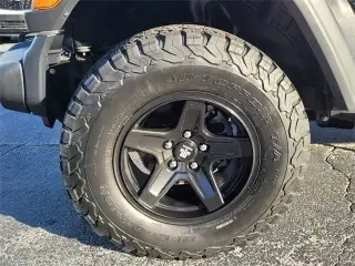Jeep Gladiator 2020 4x4 Sport 4dr Crew Cab 5.0 ft. SB