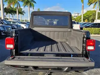 Jeep Gladiator 2020 4x4 Sport 4dr Crew Cab 5.0 ft. SB