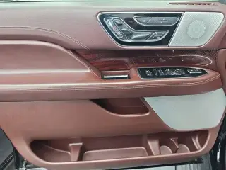 Lincoln Navigator L 2018 4x4 Black Label 4dr SUV