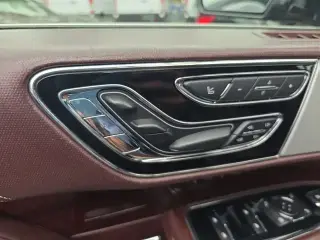 Lincoln Navigator L 2018 4x4 Black Label 4dr SUV