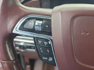 Lincoln Navigator L 2018 4x4 Black Label 4dr SUV