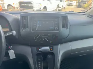 2017 Nissan NV200 SV