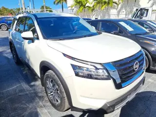 Nissan Pathfinder 2024 AWD SL 4dr SUV