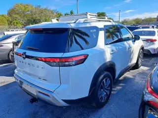Nissan Pathfinder 2024 AWD SL 4dr SUV