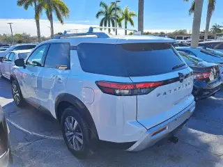 Nissan Pathfinder 2024 AWD SL 4dr SUV